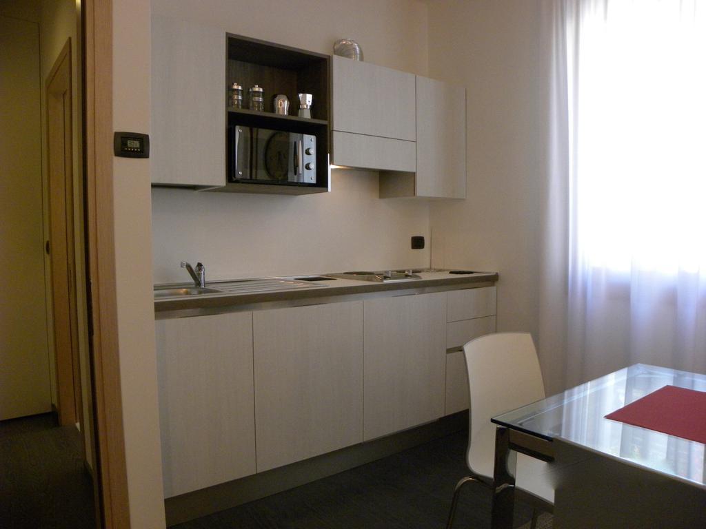Venice Apartments Dante Mestre Buitenkant foto