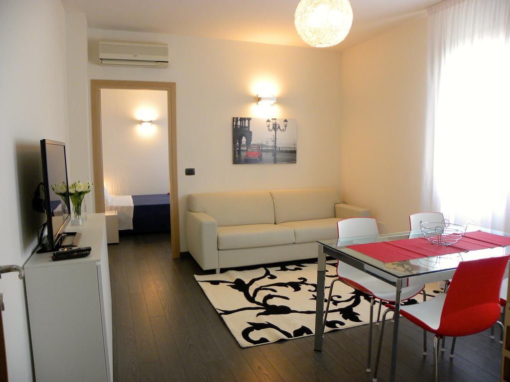 Venice Apartments Dante Mestre Buitenkant foto