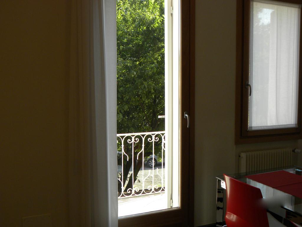 Venice Apartments Dante Mestre Buitenkant foto