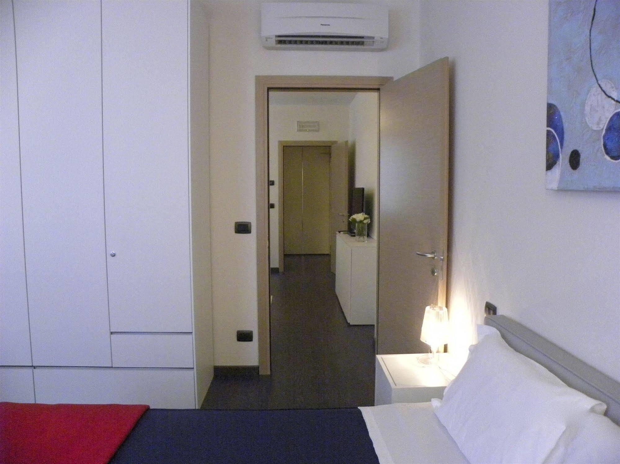 Venice Apartments Dante Mestre Buitenkant foto